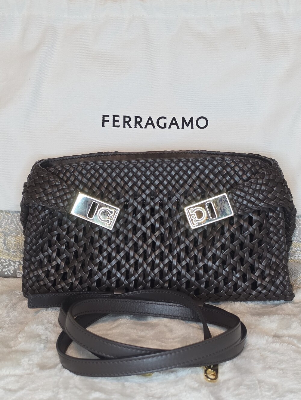 FERRAGAMO HUG MINI CROSSBODY BAG